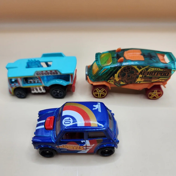 Hot Wheels Diecast Lot 2014 2015 Morris Mini Aero Pod Chill Mill - Nice - Picture 3 of 3